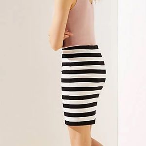 Loft striped pull on pencil skirt